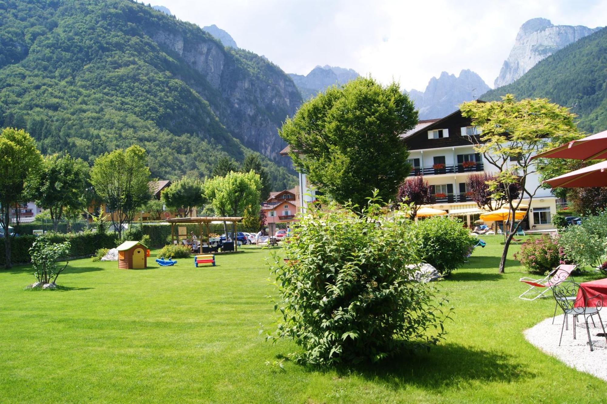 Garden Hotel Bellariva Molveno Exteriör bild