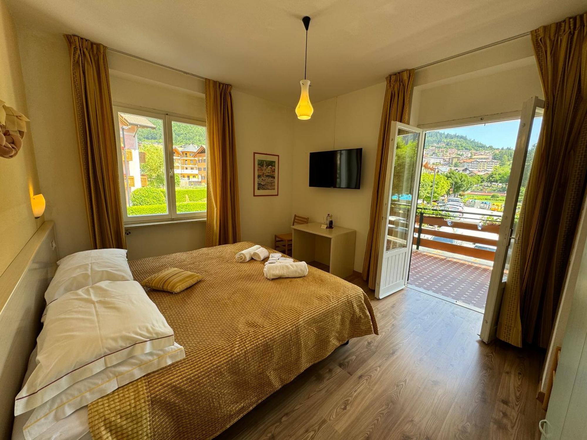 Garden Hotel Bellariva Molveno Rum bild