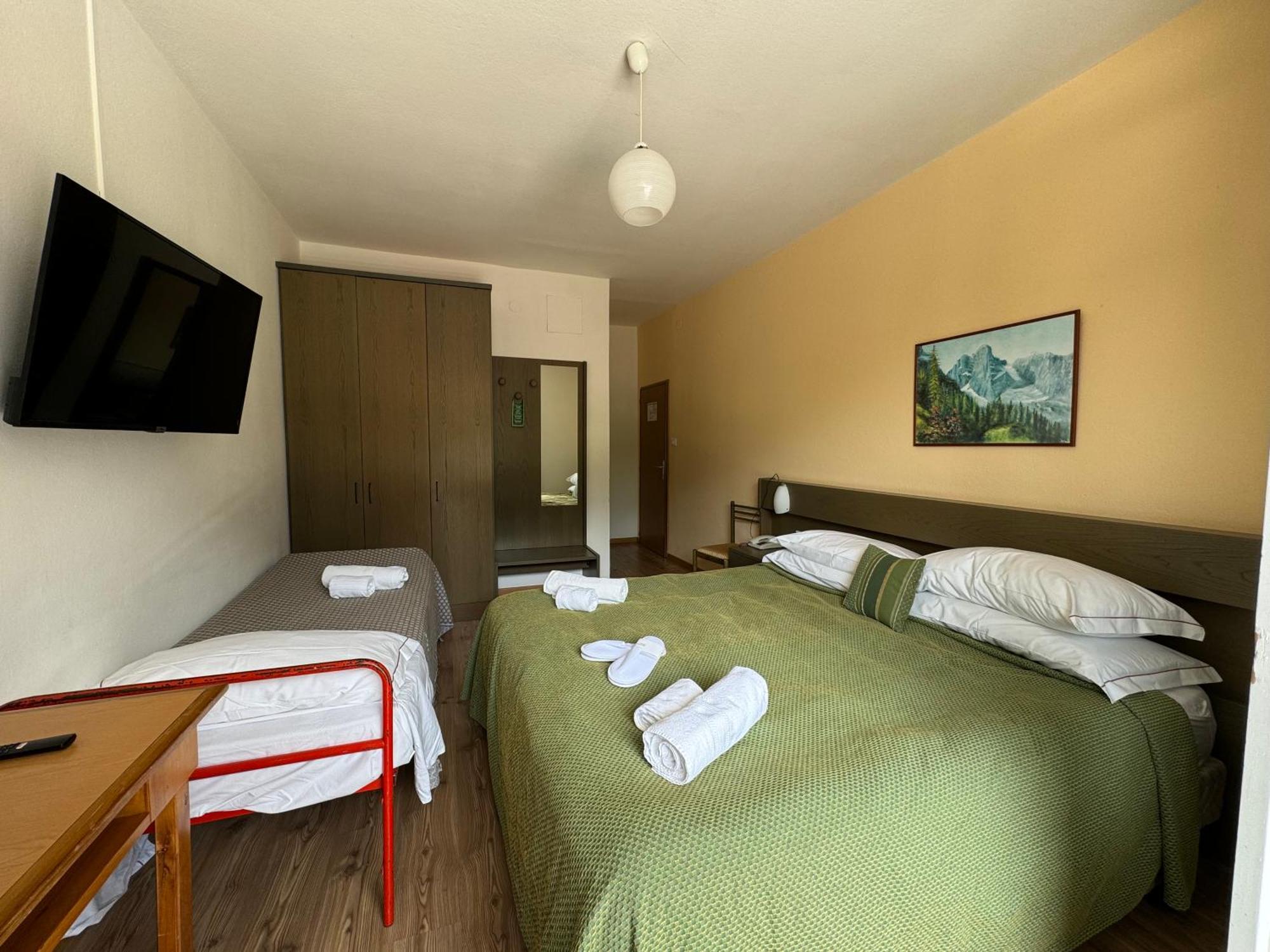Garden Hotel Bellariva Molveno Rum bild