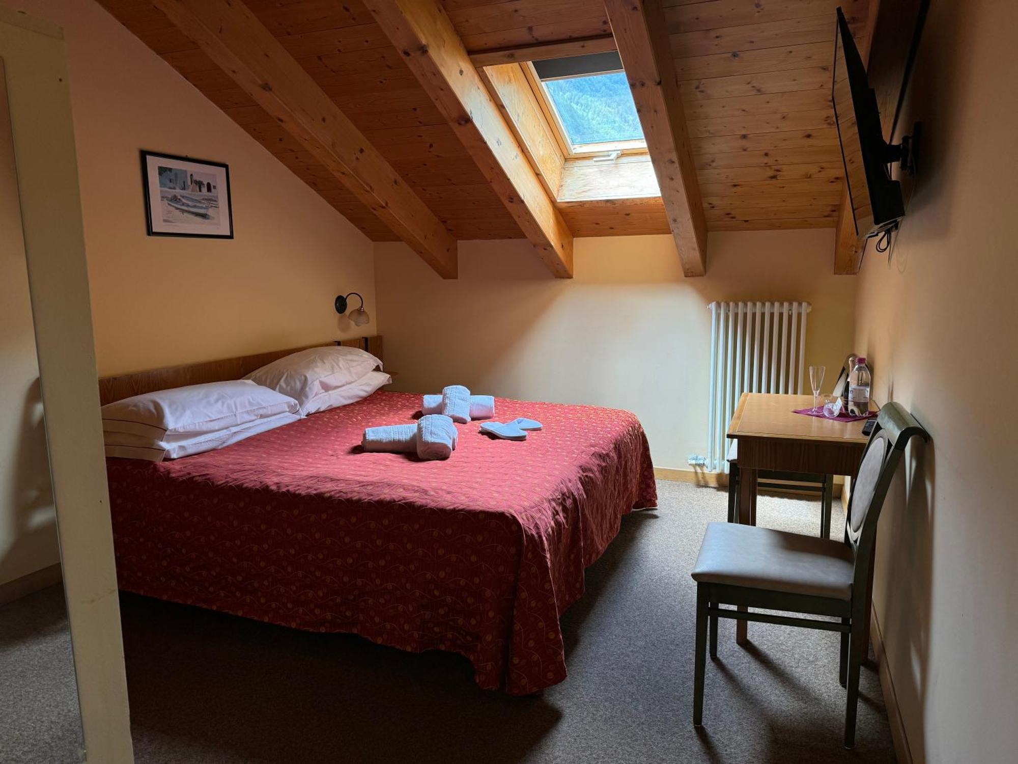 Garden Hotel Bellariva Molveno Rum bild